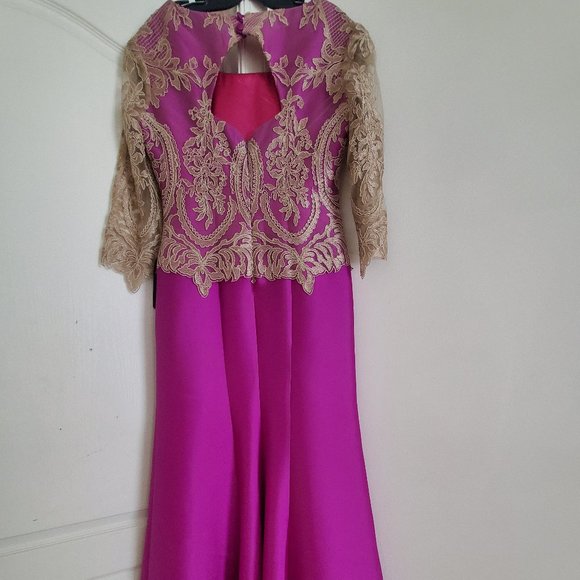 Ana Torres Fuchsia Column Mother of the Bride Taffeta Formal Gown - Picture 4 of 14